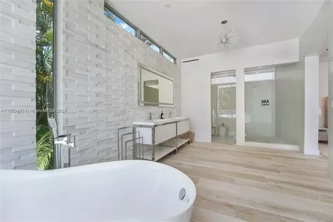 5910 N Bayshore Drive Miami FL 33137