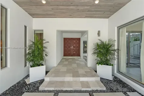 5910 N Bayshore Drive Miami FL 33137