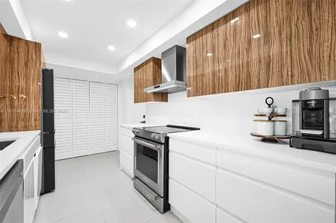 2100 S Ocean Drive Fort Lauderdale FL 33316