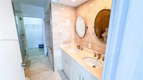 6365 Collins Avenue Miami Beach FL 33141
