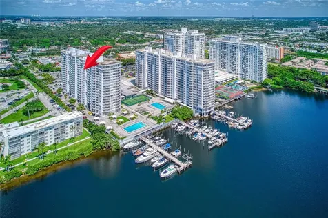 18021 Biscayne Boulevard Aventura FL 33160