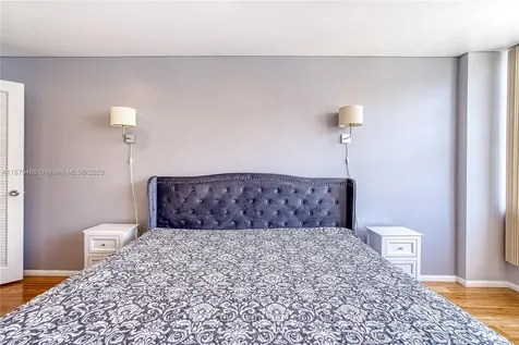 18021 Biscayne Boulevard Aventura FL 33160