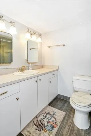 18021 Biscayne Boulevard Aventura FL 33160