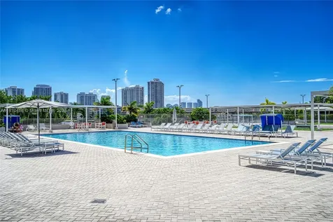 18021 Biscayne Boulevard Aventura FL 33160