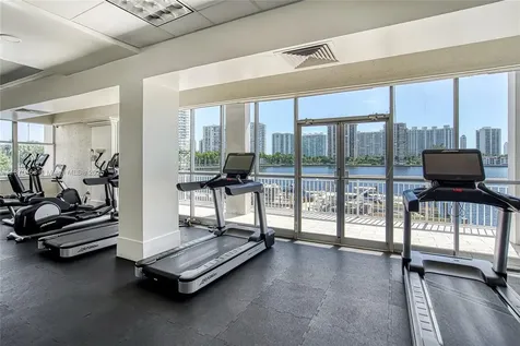 18021 Biscayne Boulevard Aventura FL 33160
