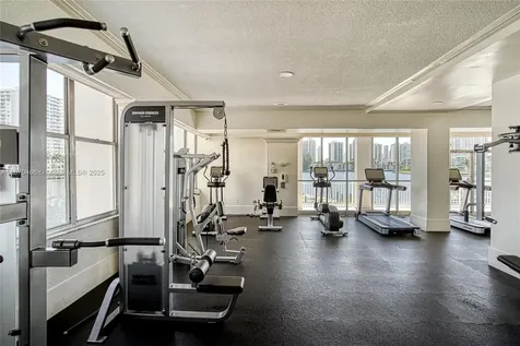 18021 Biscayne Boulevard Aventura FL 33160
