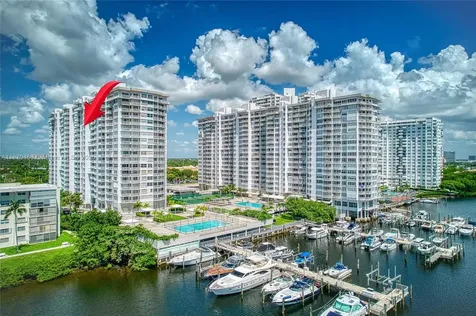 18021 Biscayne Boulevard Aventura FL 33160