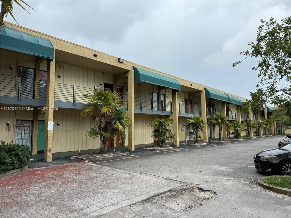 2331 N State Road 7 Lauderhill FL 33313