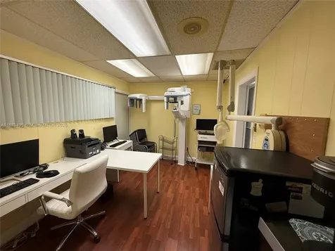 2331 N State Road 7 Lauderhill FL 33313