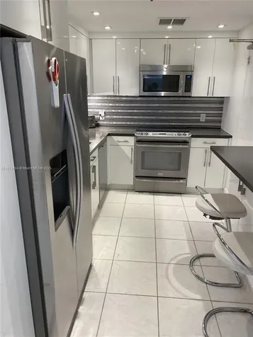 10185 Collins Avenue Bal Harbour FL 33154