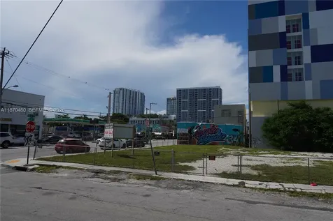215 NE 25 Street Miami FL 33137