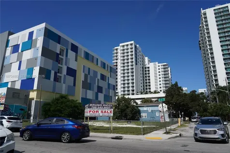 215 NE 25 Street Miami FL 33137