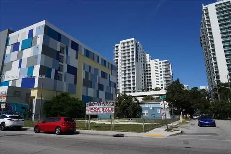 215 NE 25 Street Miami FL 33137