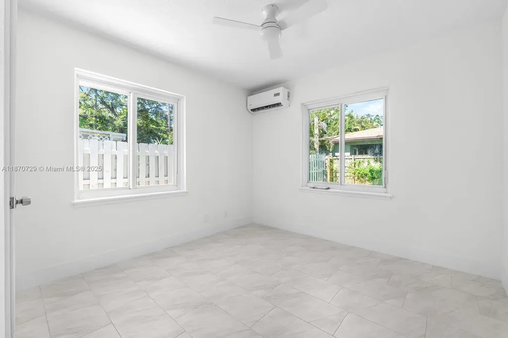 1121 SW 18th Court Fort Lauderdale FL 33315