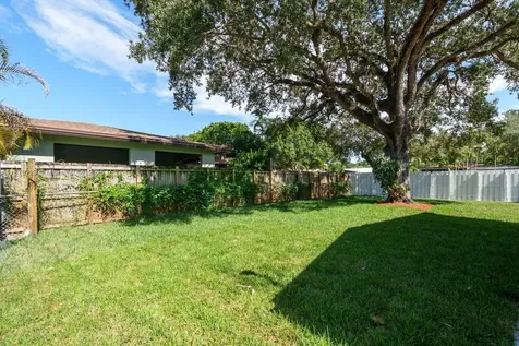 1121 SW 18th Court Fort Lauderdale FL 33315