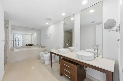 465 Brickell Avenue Miami FL 33131