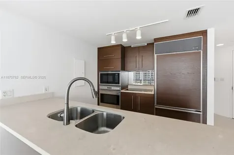 465 Brickell Avenue Miami FL 33131