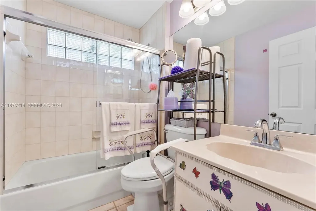 800 Clearbrook Park Circle Delray Beach FL 33445