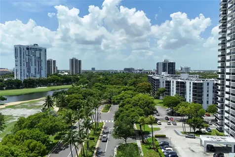 3675 N Country Club Drive Aventura FL 33180