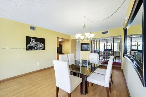 3675 N Country Club Drive Aventura FL 33180