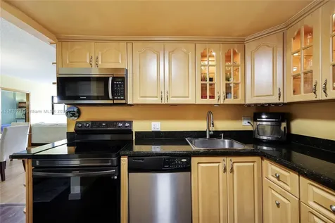 3675 N Country Club Drive Aventura FL 33180