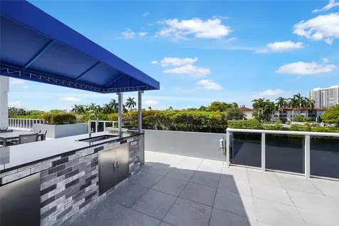 3675 N Country Club Drive Aventura FL 33180