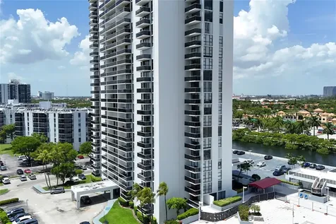 3675 N Country Club Drive Aventura FL 33180