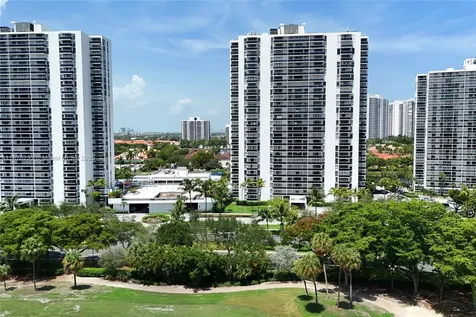 3675 N Country Club Drive Aventura FL 33180