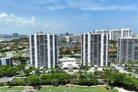 3675 N Country Club Drive Aventura FL 33180