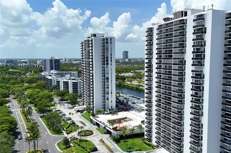 3675 N Country Club Drive Aventura FL 33180