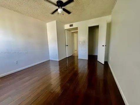 4341 W Mcnab Road Pompano Beach FL 33069