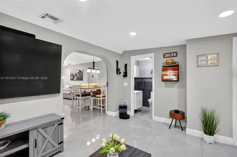8210 NW 10th Street Pembroke Pines FL 33024