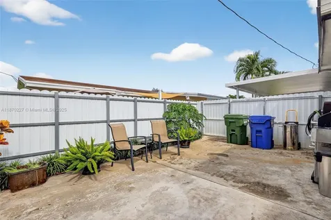 8210 NW 10th Street Pembroke Pines FL 33024