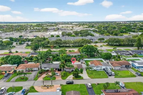 8210 NW 10th Street Pembroke Pines FL 33024