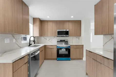 16575 SW 101st Terrace Miami FL 33196