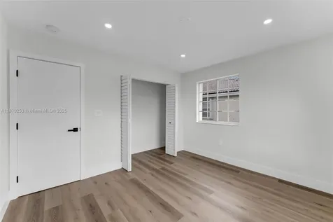 16575 SW 101st Terrace Miami FL 33196