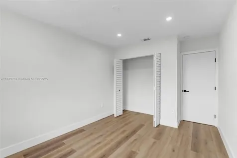 16575 SW 101st Terrace Miami FL 33196