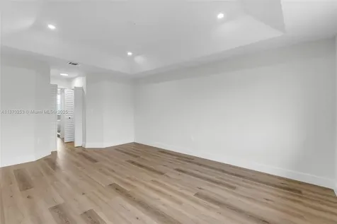 16575 SW 101st Terrace Miami FL 33196