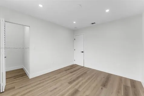16575 SW 101st Terrace Miami FL 33196