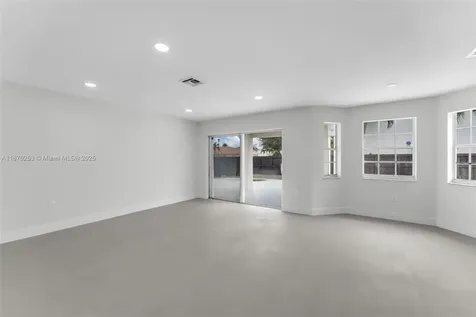 16575 SW 101st Terrace Miami FL 33196