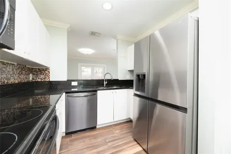 2428 NW 99th Way Sunrise FL 33322
