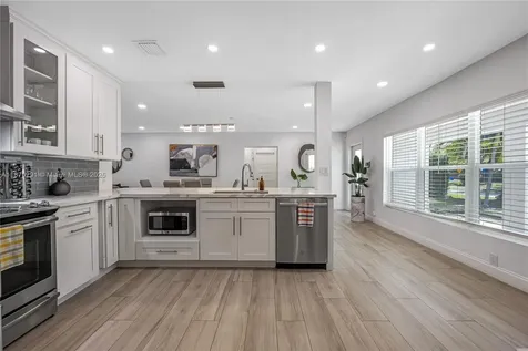 1785 NE 15th Street Fort Lauderdale FL 33304