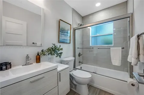 1785 NE 15th Street Fort Lauderdale FL 33304