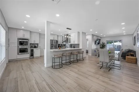 1785 NE 15th Street Fort Lauderdale FL 33304