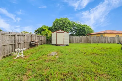 18095 SW 104th Avenue Miami FL 33157