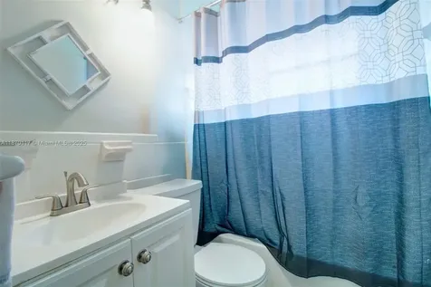 18095 SW 104th Avenue Miami FL 33157