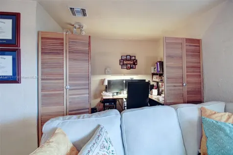 18095 SW 104th Avenue Miami FL 33157