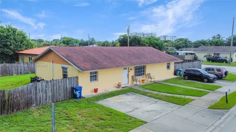 18095 SW 104th Avenue Miami FL 33157