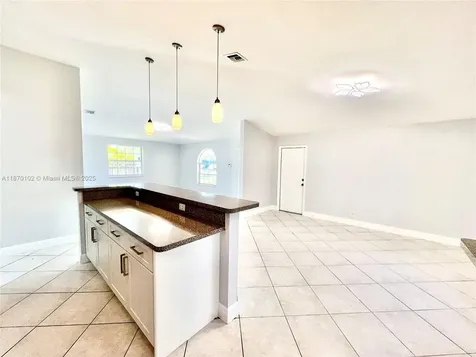 100 NW 3rd Avenue Hallandale Beach FL 33009