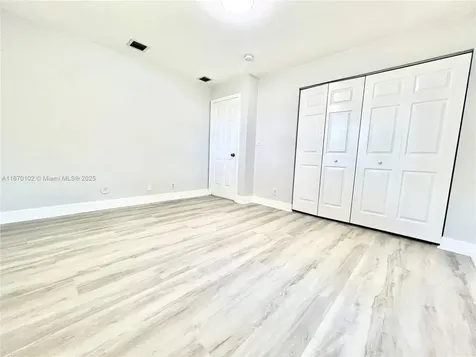 100 NW 3rd Avenue Hallandale Beach FL 33009